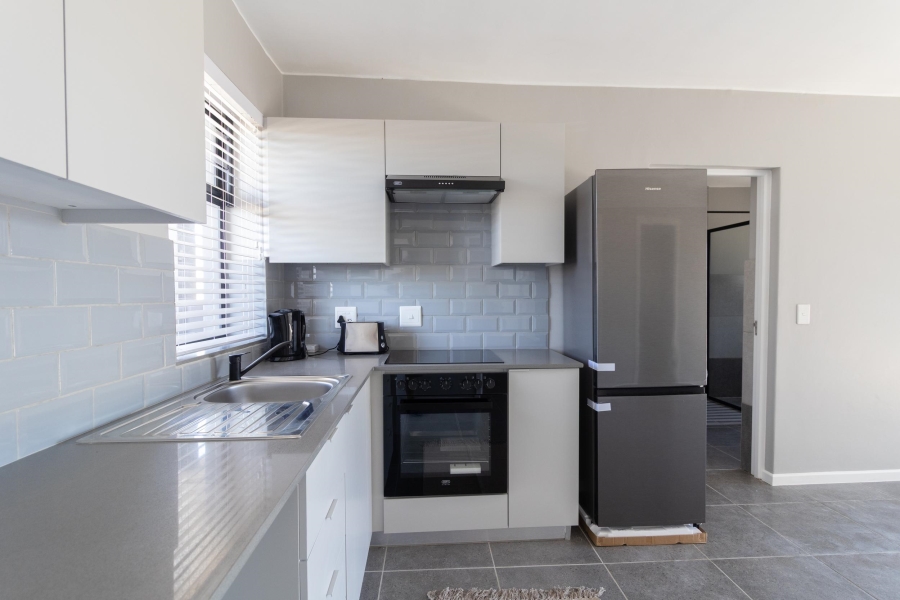 To Let 2 Bedroom Property for Rent in Olifantskop Western Cape